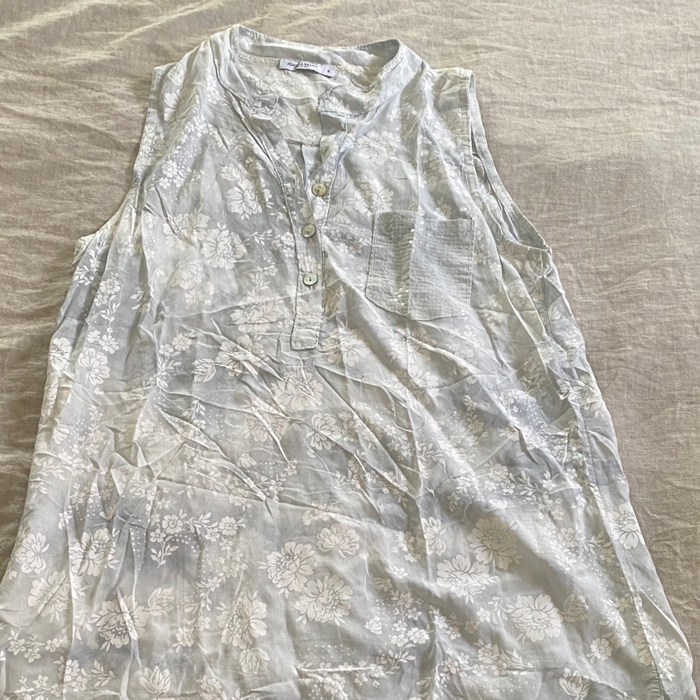 Angela Mara viscose tank